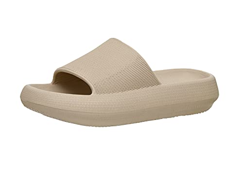 CUSHIONAIRE Sandalias de recuperación de plumas para mujer con +Comfort, Caqui, 8 US